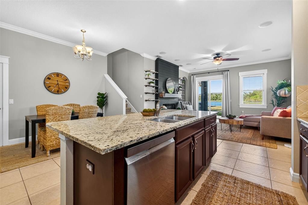 На продажу: $485,000 (4 спален, 3 ванн, 2290 Квадратных фут)