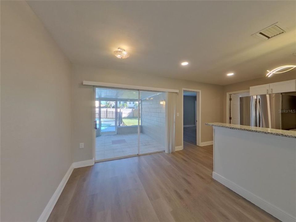 出租: $2,839 (3 贝兹, 2 浴室, 1498 平方英尺)