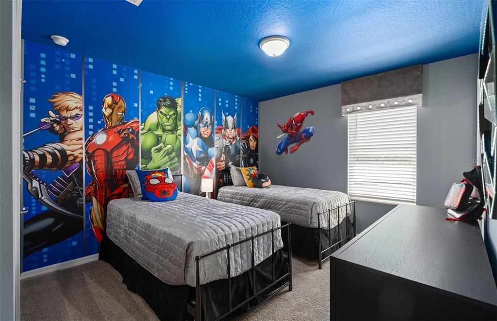 Под контрактом: $749,870 (5 спален, 5 ванн, 2611 Квадратных фут)