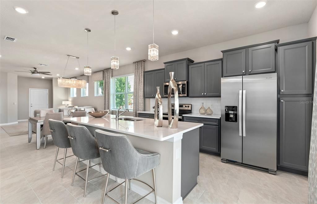 Под контрактом: $749,870 (5 спален, 5 ванн, 2611 Квадратных фут)