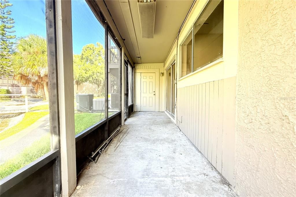 For Sale: $145,000 (2 beds, 2 baths, 1068 Square Feet)