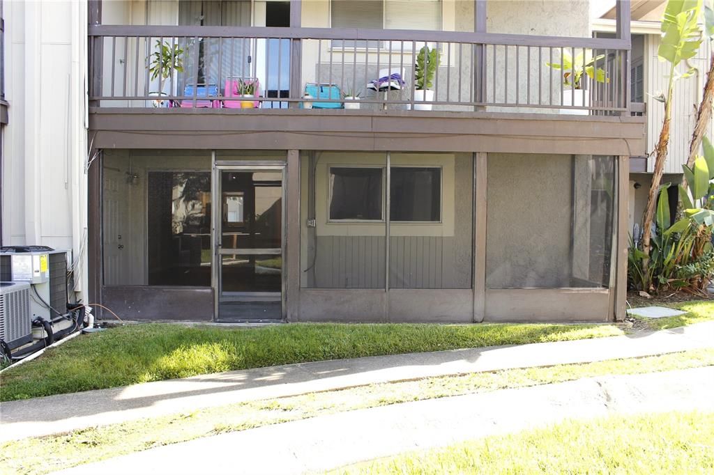 For Sale: $145,000 (2 beds, 2 baths, 1068 Square Feet)