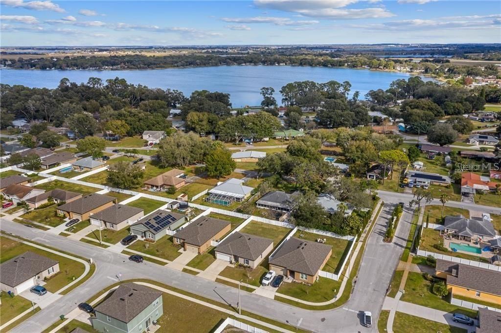 На продажу: $280,000 (3 спален, 2 ванн, 1621 Квадратных фут)