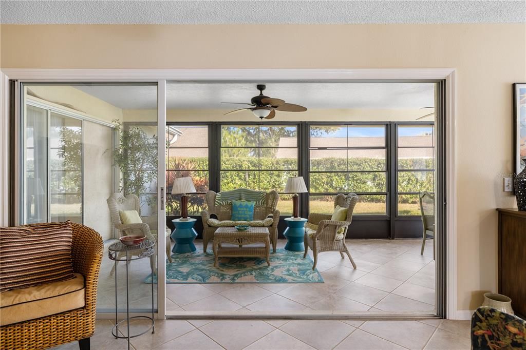 En Venta: $299,900 (2 camas, 2 baños, 1326 Pies cuadrados)