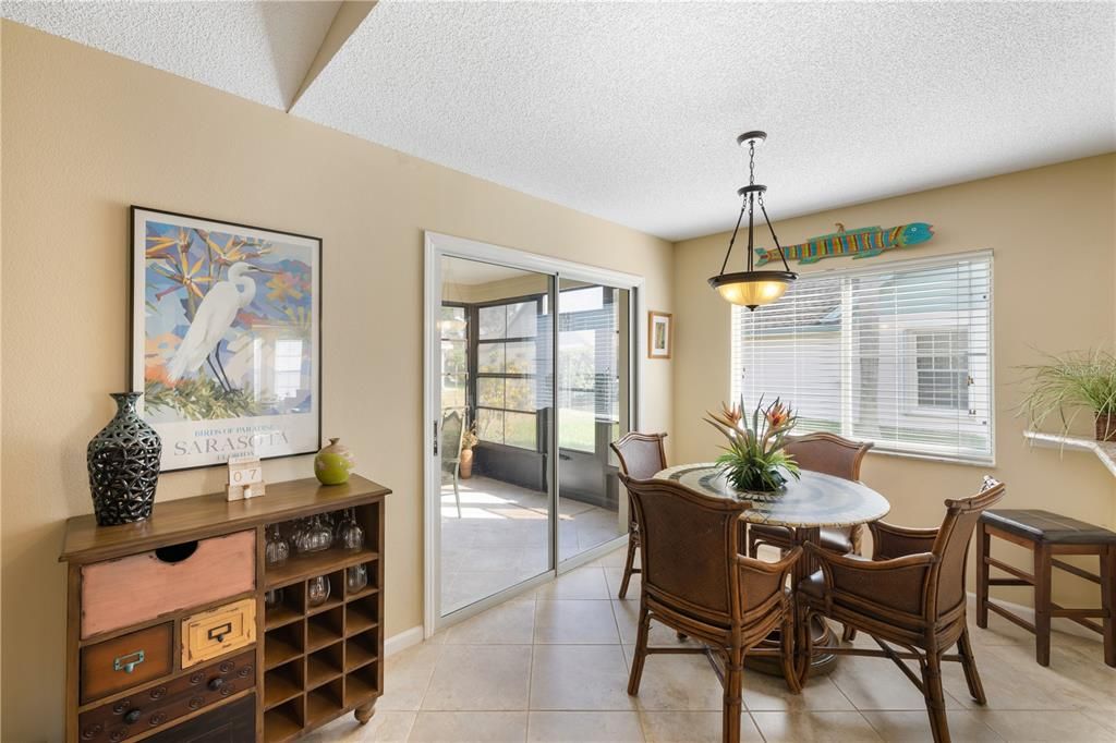 En Venta: $299,900 (2 camas, 2 baños, 1326 Pies cuadrados)