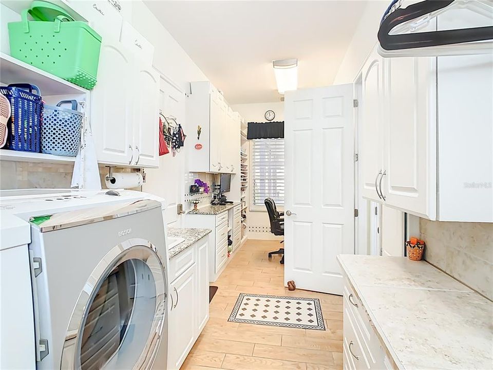 待售: $579,900 (3 贝兹, 2 浴室, 2719 平方英尺)