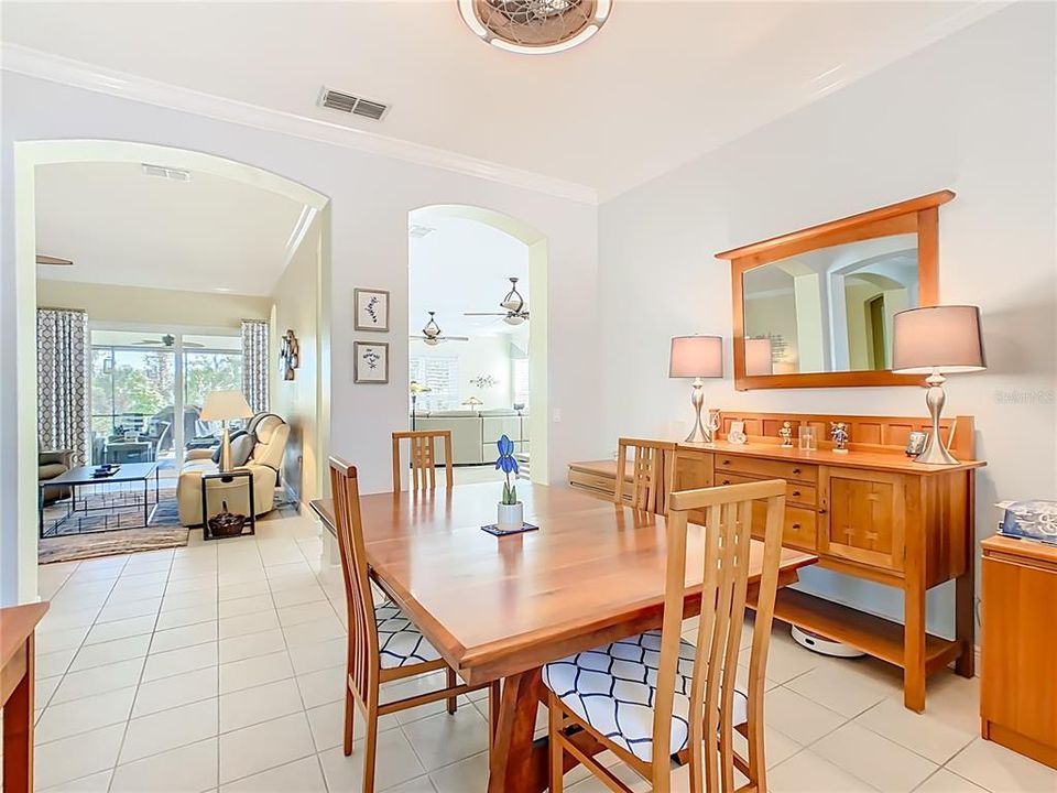 На продажу: $599,000 (3 спален, 2 ванн, 2719 Квадратных фут)