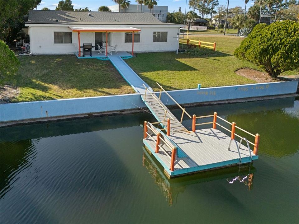 For Sale: $349,900 (4 beds, 2 baths, 1688 Square Feet)