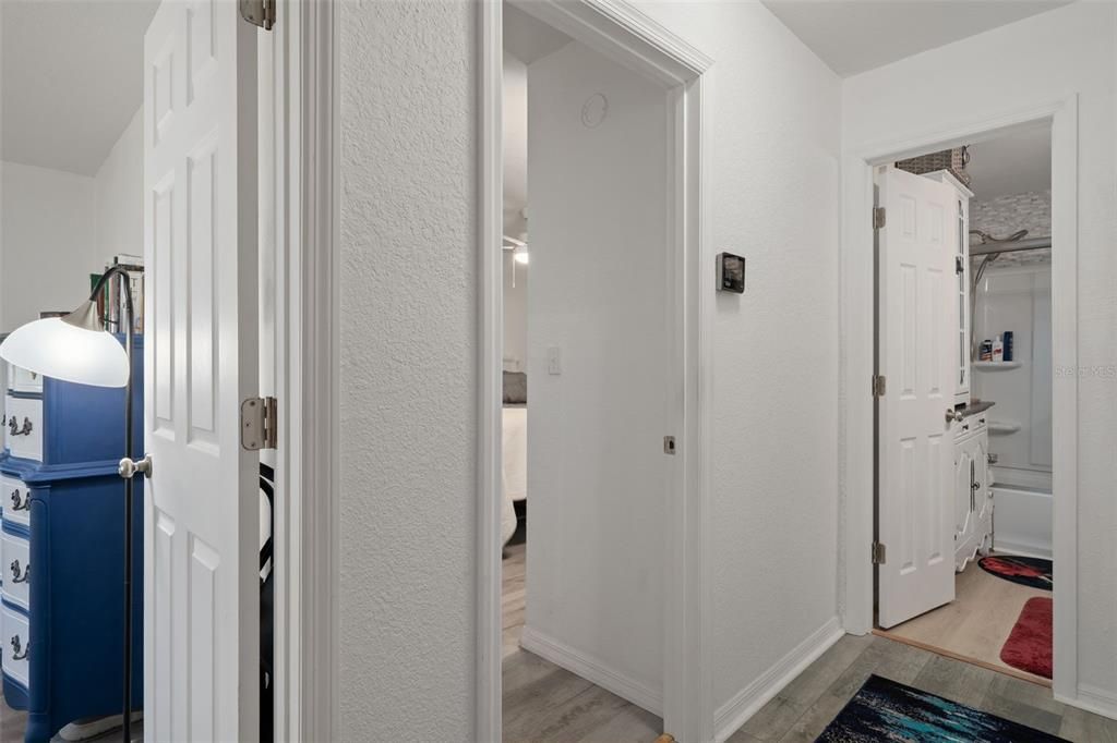 For Sale: $349,900 (4 beds, 2 baths, 1688 Square Feet)