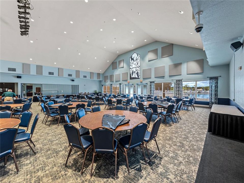 For Rent: $2,000 (2 beds, 2 baths, 1317 Square Feet)