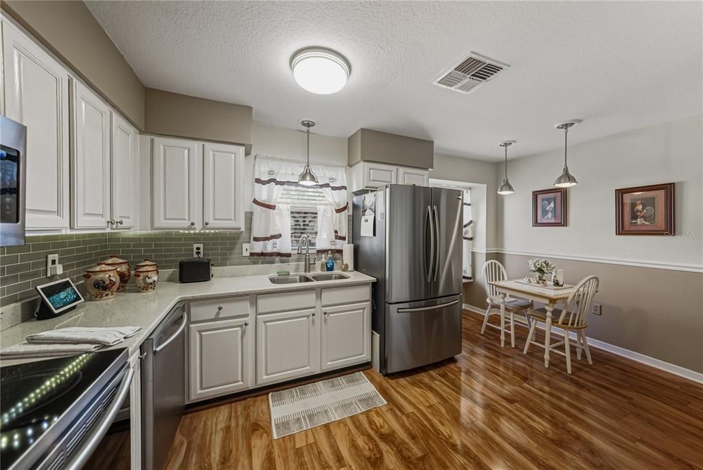 For Rent: $2,000 (2 beds, 2 baths, 1317 Square Feet)