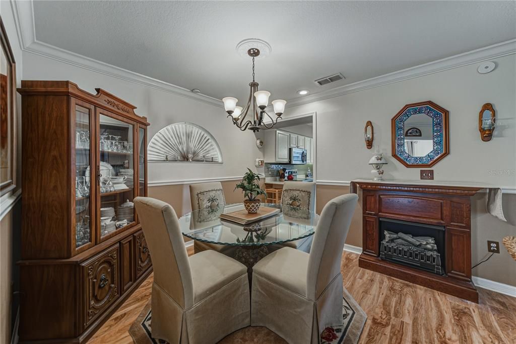 For Rent: $2,000 (2 beds, 2 baths, 1317 Square Feet)