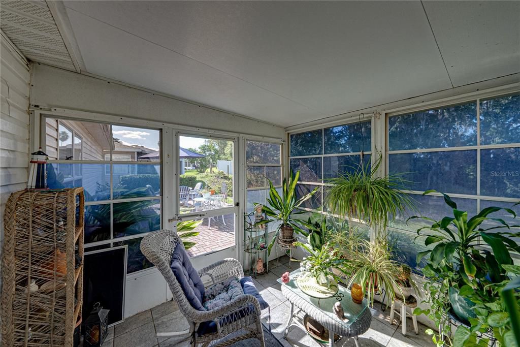 For Rent: $2,000 (2 beds, 2 baths, 1317 Square Feet)