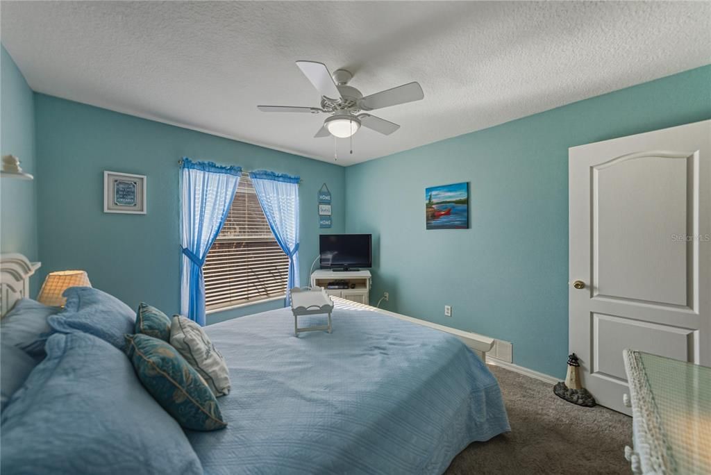 For Rent: $2,000 (2 beds, 2 baths, 1317 Square Feet)