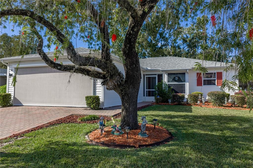 For Rent: $2,000 (2 beds, 2 baths, 1317 Square Feet)