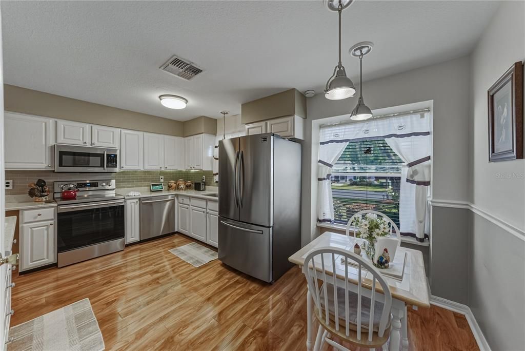 For Rent: $2,000 (2 beds, 2 baths, 1317 Square Feet)