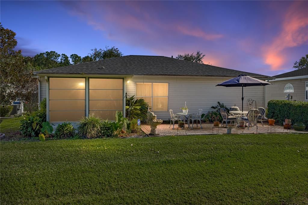 For Rent: $2,000 (2 beds, 2 baths, 1317 Square Feet)