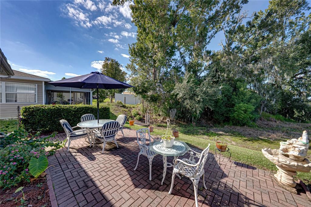 For Rent: $2,000 (2 beds, 2 baths, 1317 Square Feet)