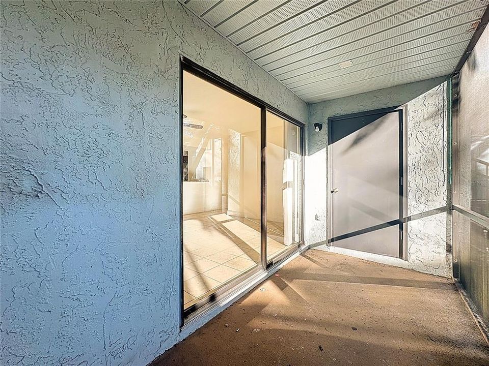 For Sale: $178,000 (2 beds, 2 baths, 1010 Square Feet)