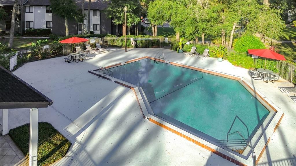 For Sale: $178,000 (2 beds, 2 baths, 1010 Square Feet)