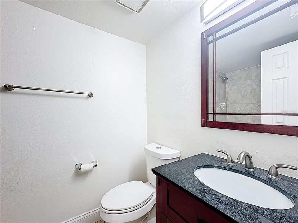 For Sale: $178,000 (2 beds, 2 baths, 1010 Square Feet)