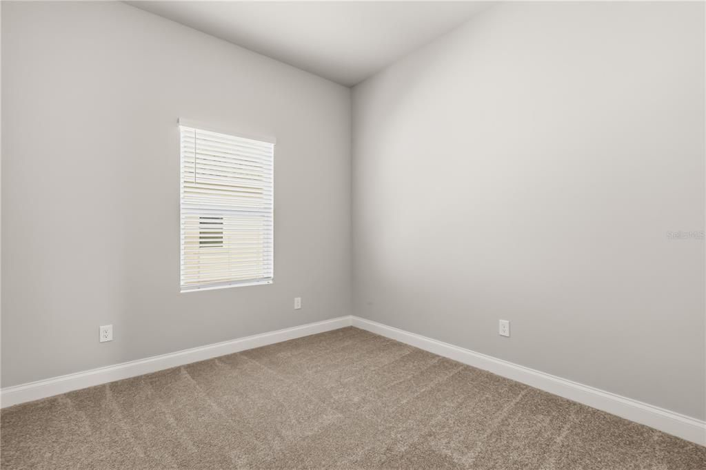 Activo con contrato: $425,000 (3 camas, 2 baños, 1613 Pies cuadrados)