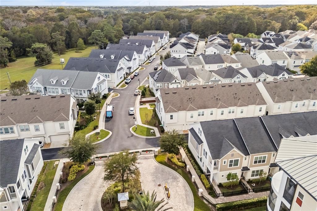 Activo con contrato: $425,000 (3 camas, 2 baños, 1613 Pies cuadrados)