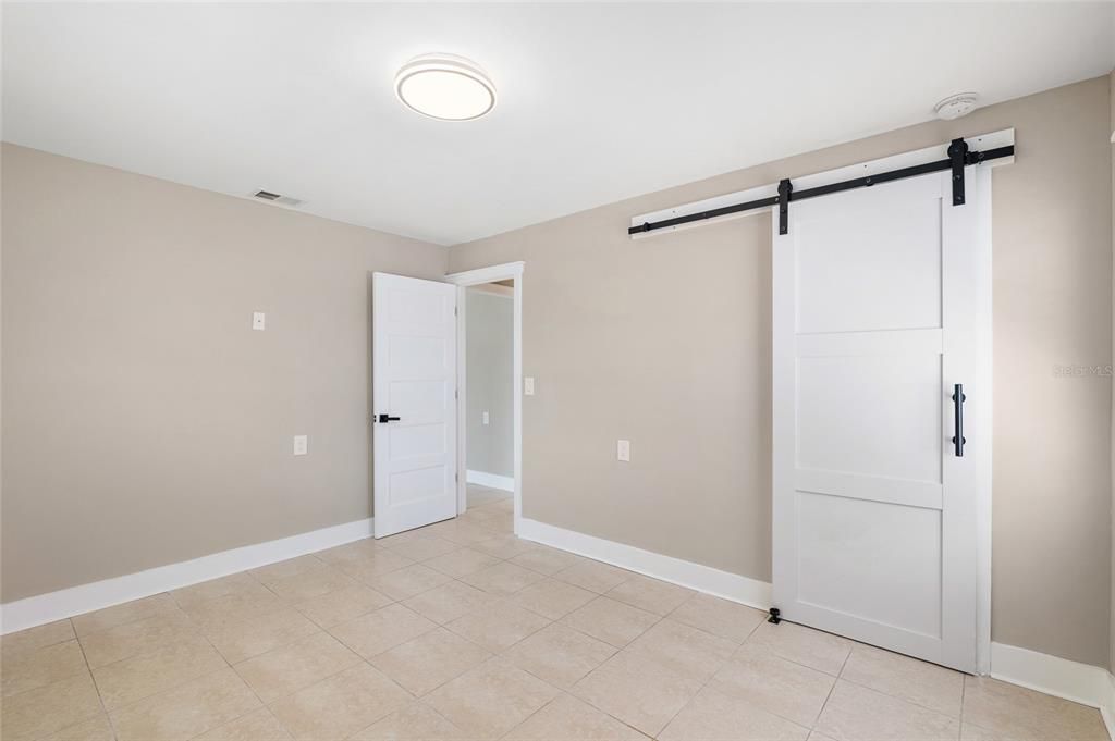 En Venta: $895,000 (3 camas, 2 baños, 1105 Pies cuadrados)