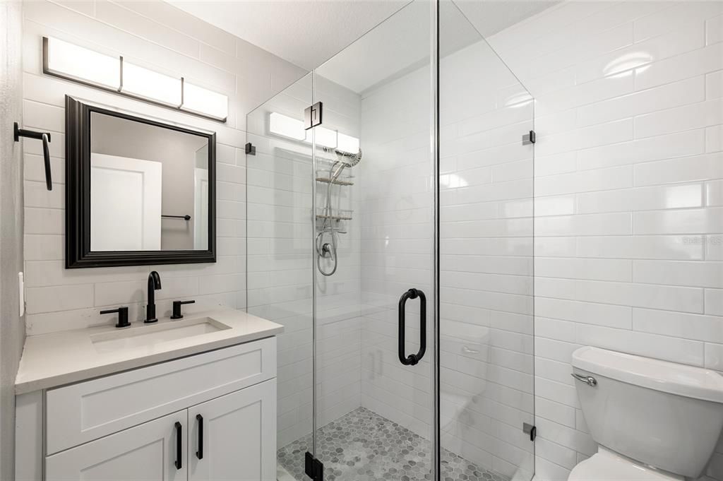 En Venta: $895,000 (3 camas, 2 baños, 1105 Pies cuadrados)