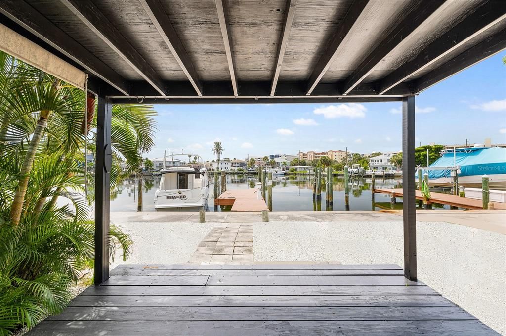 En Venta: $895,000 (3 camas, 2 baños, 1105 Pies cuadrados)