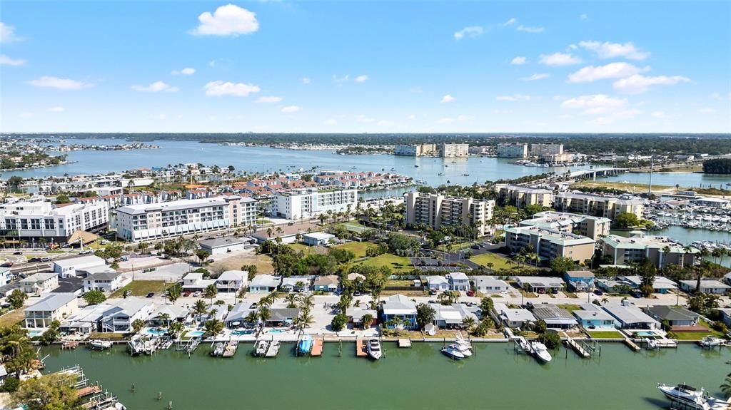 En Venta: $895,000 (3 camas, 2 baños, 1105 Pies cuadrados)