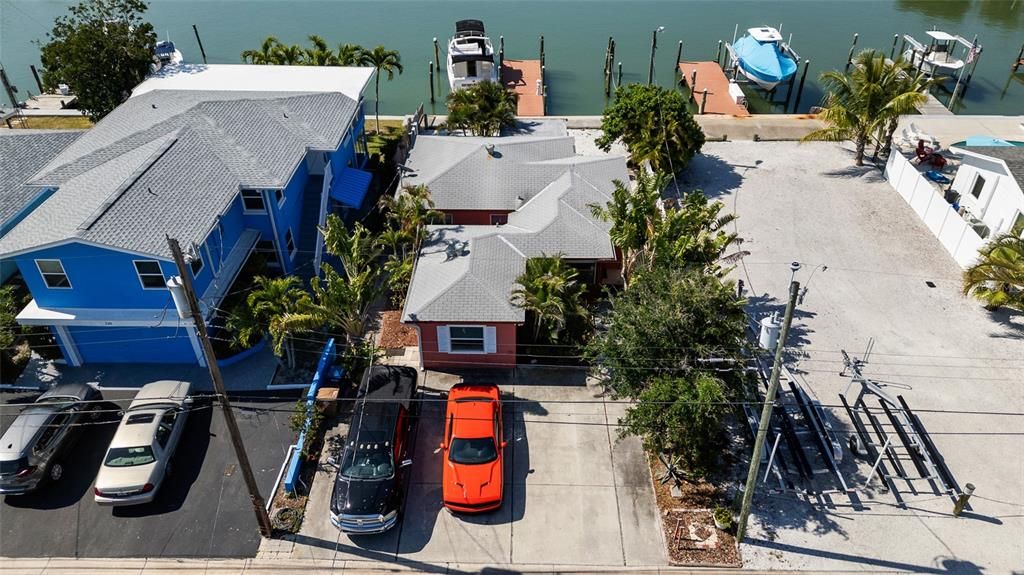 En Venta: $895,000 (3 camas, 2 baños, 1105 Pies cuadrados)