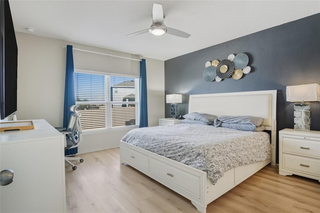 Active With Contract: $395,000 (4 beds, 2 baths, 2100 Square Feet)