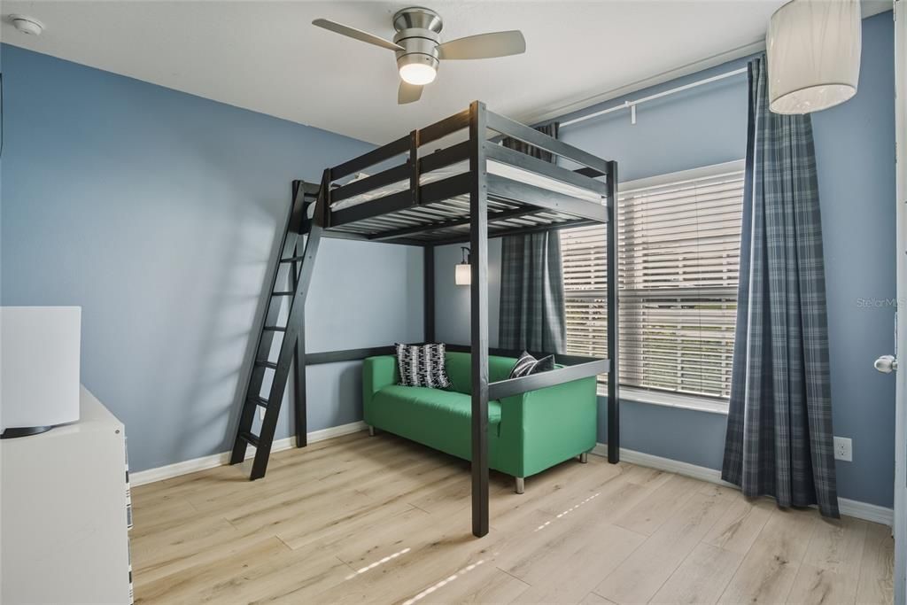 Active With Contract: $395,000 (4 beds, 2 baths, 2100 Square Feet)