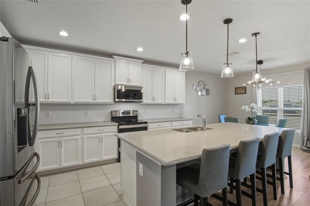 Active With Contract: $395,000 (4 beds, 2 baths, 2100 Square Feet)