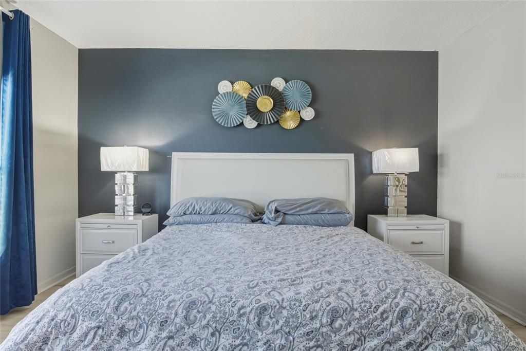 Active With Contract: $395,000 (4 beds, 2 baths, 2100 Square Feet)