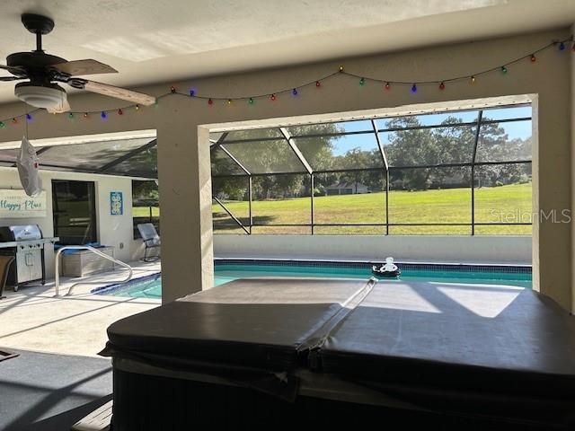 For Rent: $2,400 (3 beds, 2 baths, 2092 Square Feet)