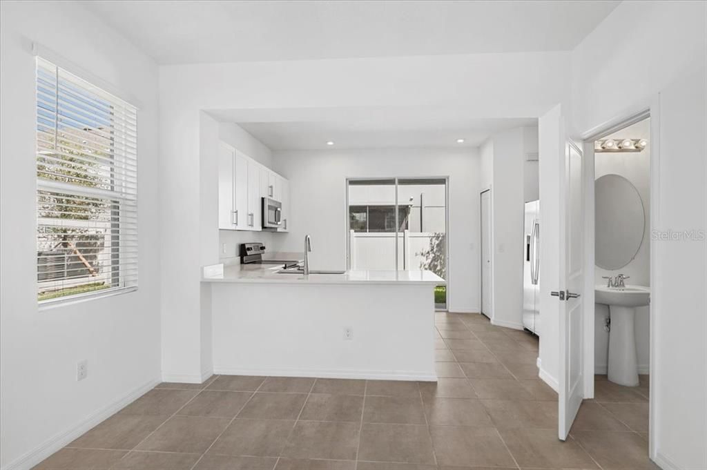 For Sale: $260,000 (2 beds, 2 baths, 1235 Square Feet)