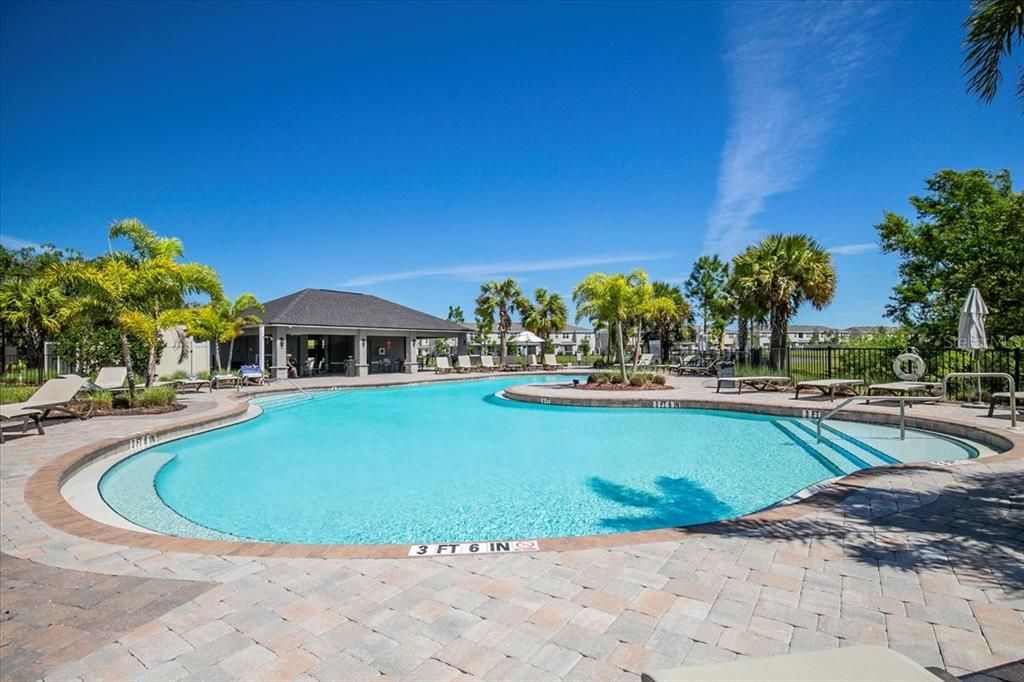 For Sale: $260,000 (2 beds, 2 baths, 1235 Square Feet)