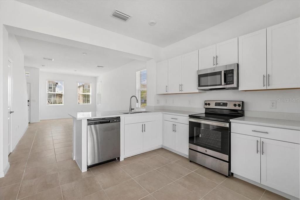 For Sale: $260,000 (2 beds, 2 baths, 1235 Square Feet)