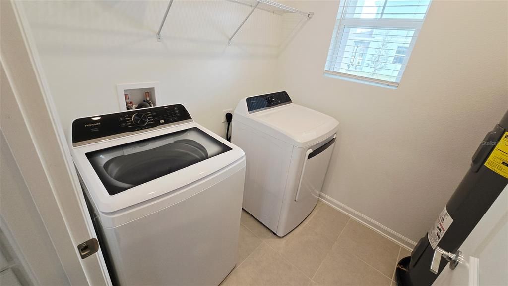 出租: $2,249 (3 贝兹, 2 浴室, 1795 平方英尺)