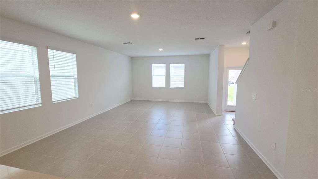 出租: $2,249 (3 贝兹, 2 浴室, 1795 平方英尺)