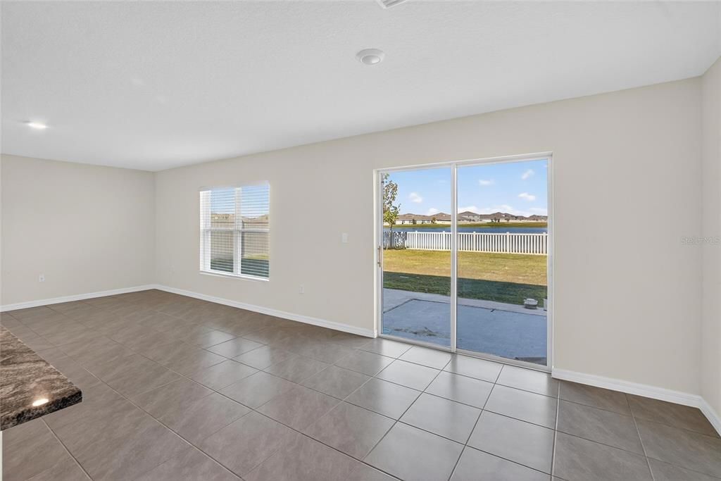 For Rent: $2,850 (5 beds, 3 baths, 2674 Square Feet)