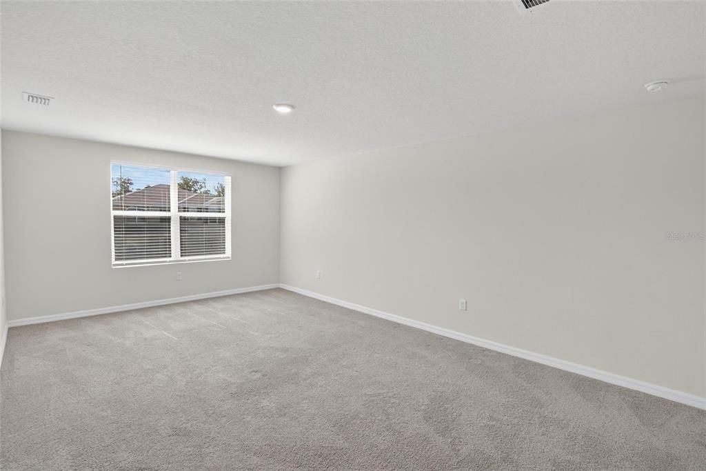 For Rent: $2,850 (5 beds, 3 baths, 2674 Square Feet)