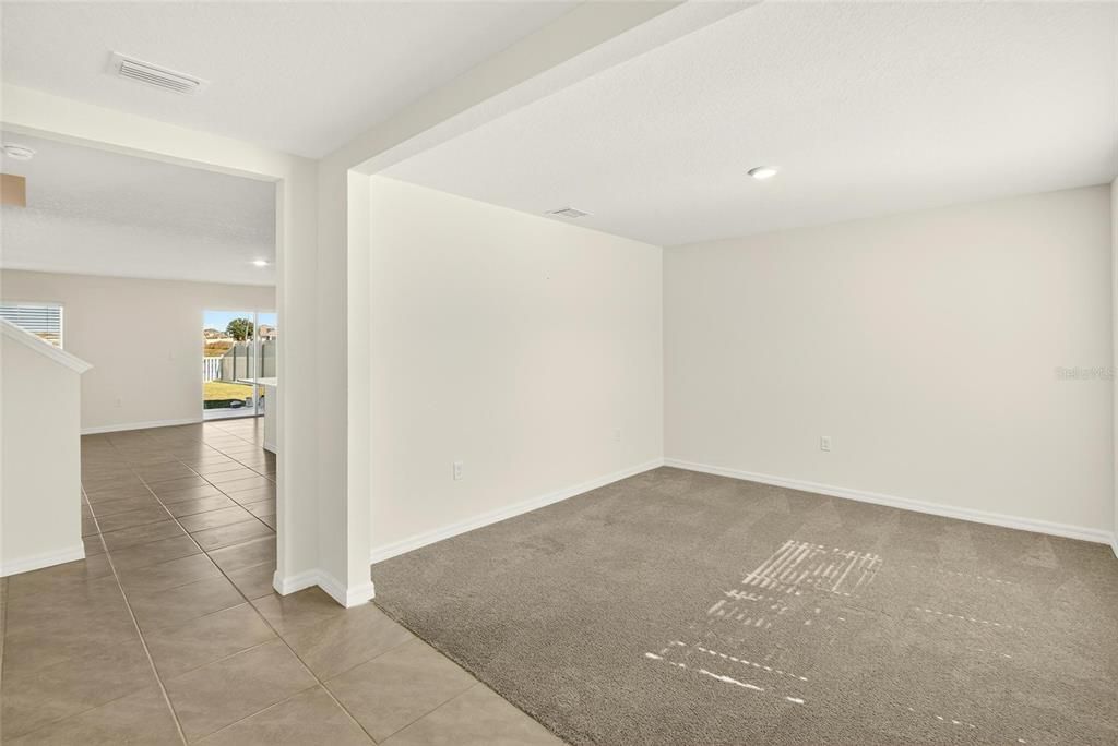 For Rent: $2,850 (5 beds, 3 baths, 2674 Square Feet)