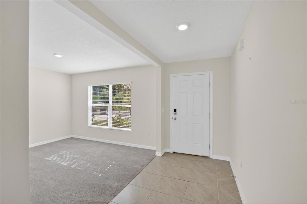 For Rent: $2,850 (5 beds, 3 baths, 2674 Square Feet)