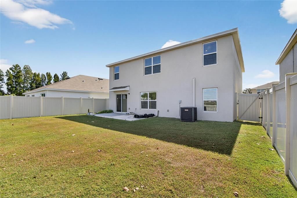 For Rent: $2,850 (5 beds, 3 baths, 2674 Square Feet)