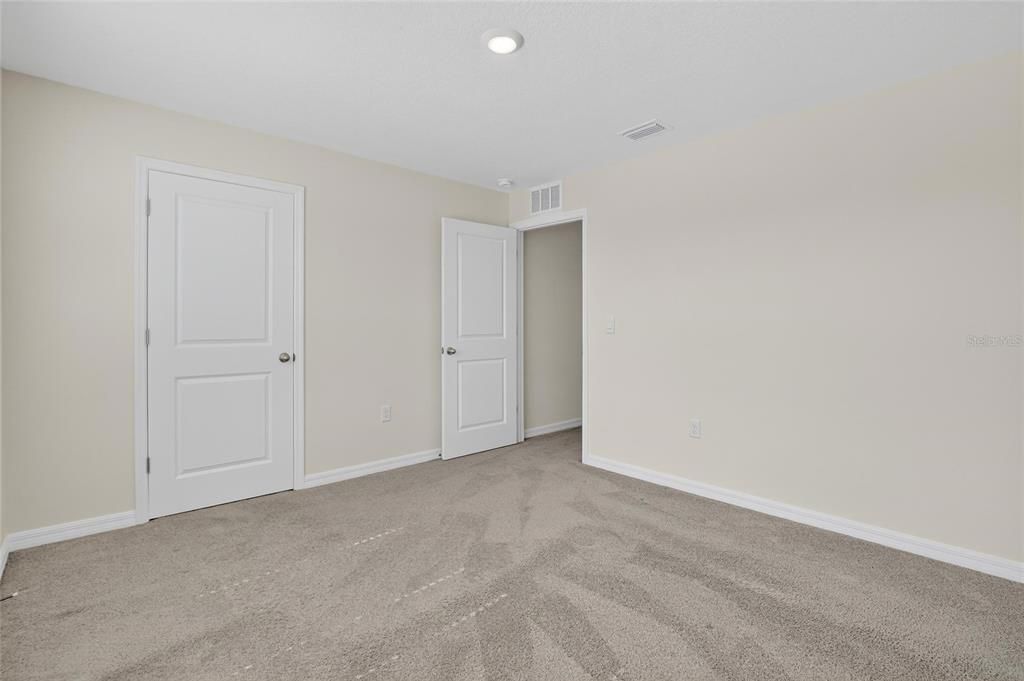 For Rent: $2,850 (5 beds, 3 baths, 2674 Square Feet)