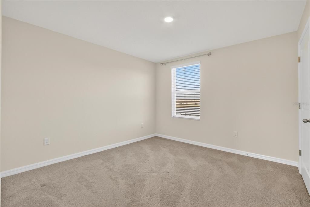 For Rent: $2,850 (5 beds, 3 baths, 2674 Square Feet)