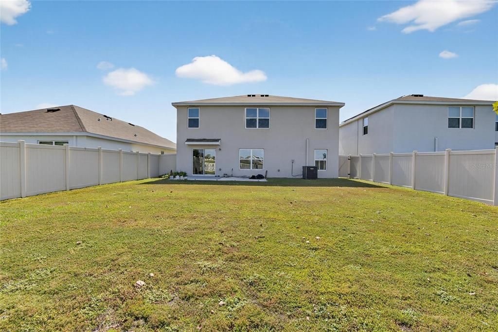 For Rent: $2,850 (5 beds, 3 baths, 2674 Square Feet)